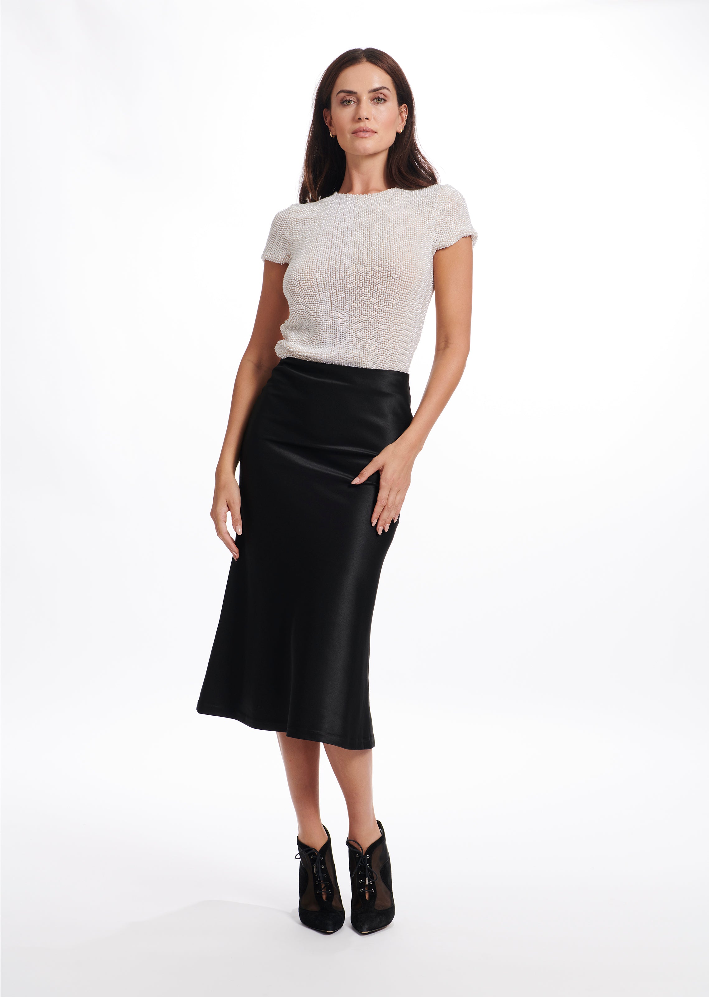 PEARL ENCRUSTED SHORT SLEEVE TEE CHAMPAGNE