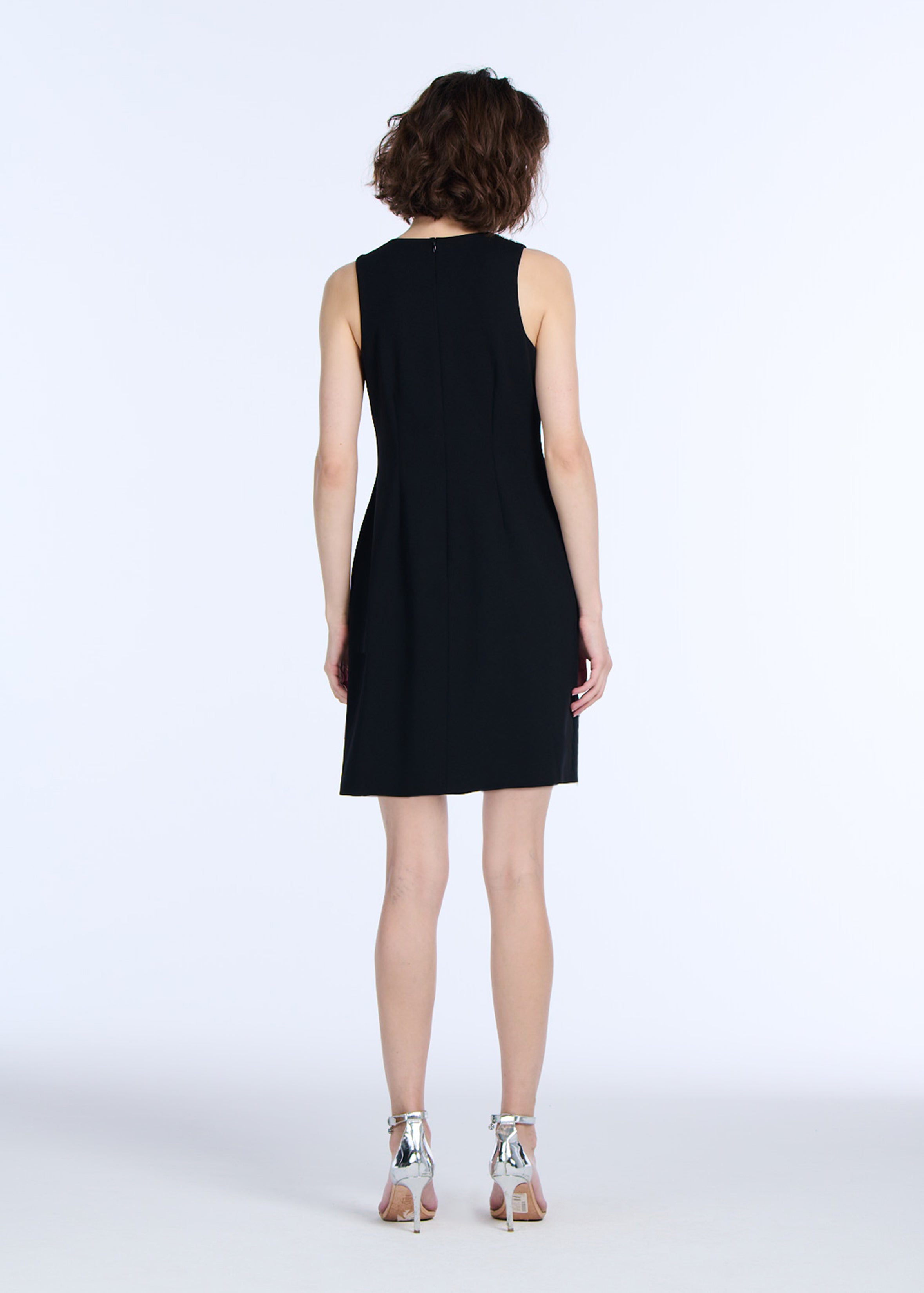 CRYSTAL FLORAL NECK SHIFT DRESS TOMATO