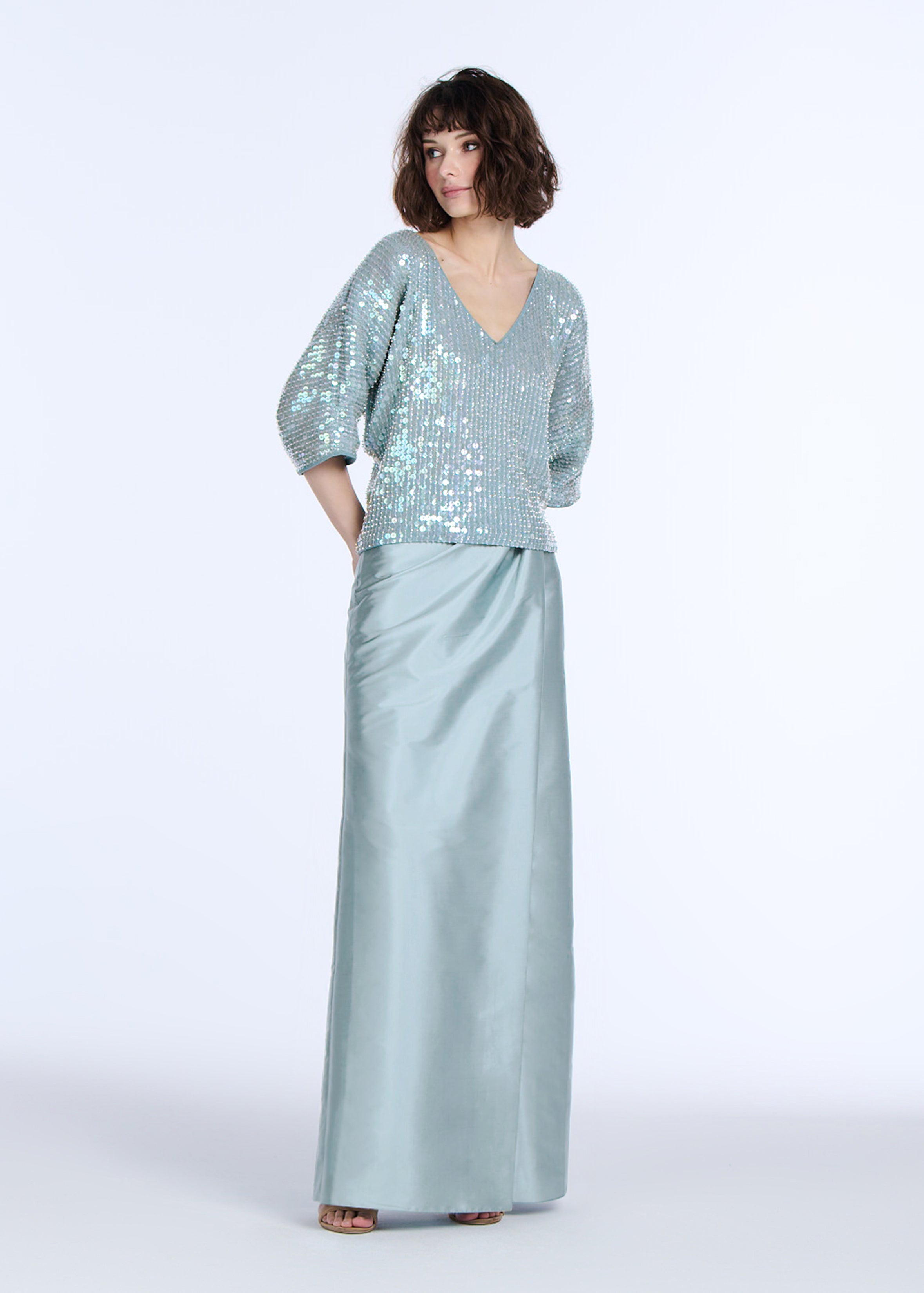 GLASS BEAD DOLMAN TOP LIGHT BLUE