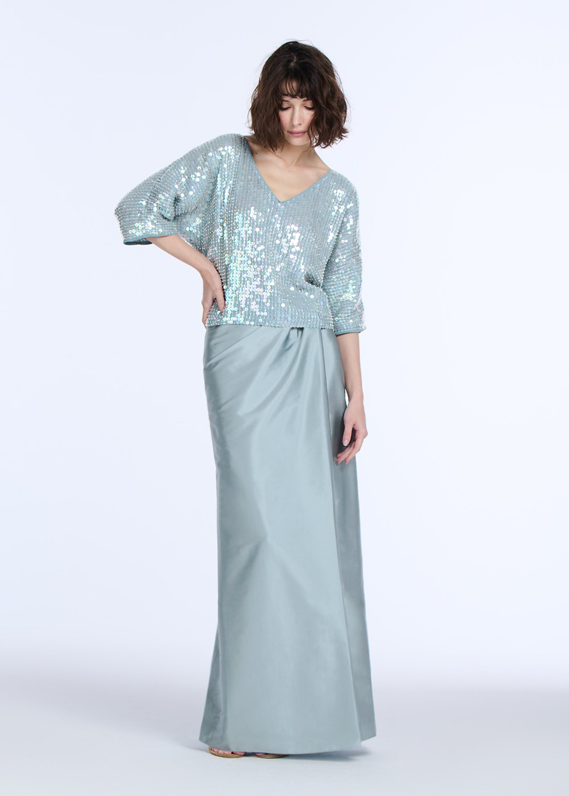 GLASS BEAD DOLMAN TOP LIGHT BLUE