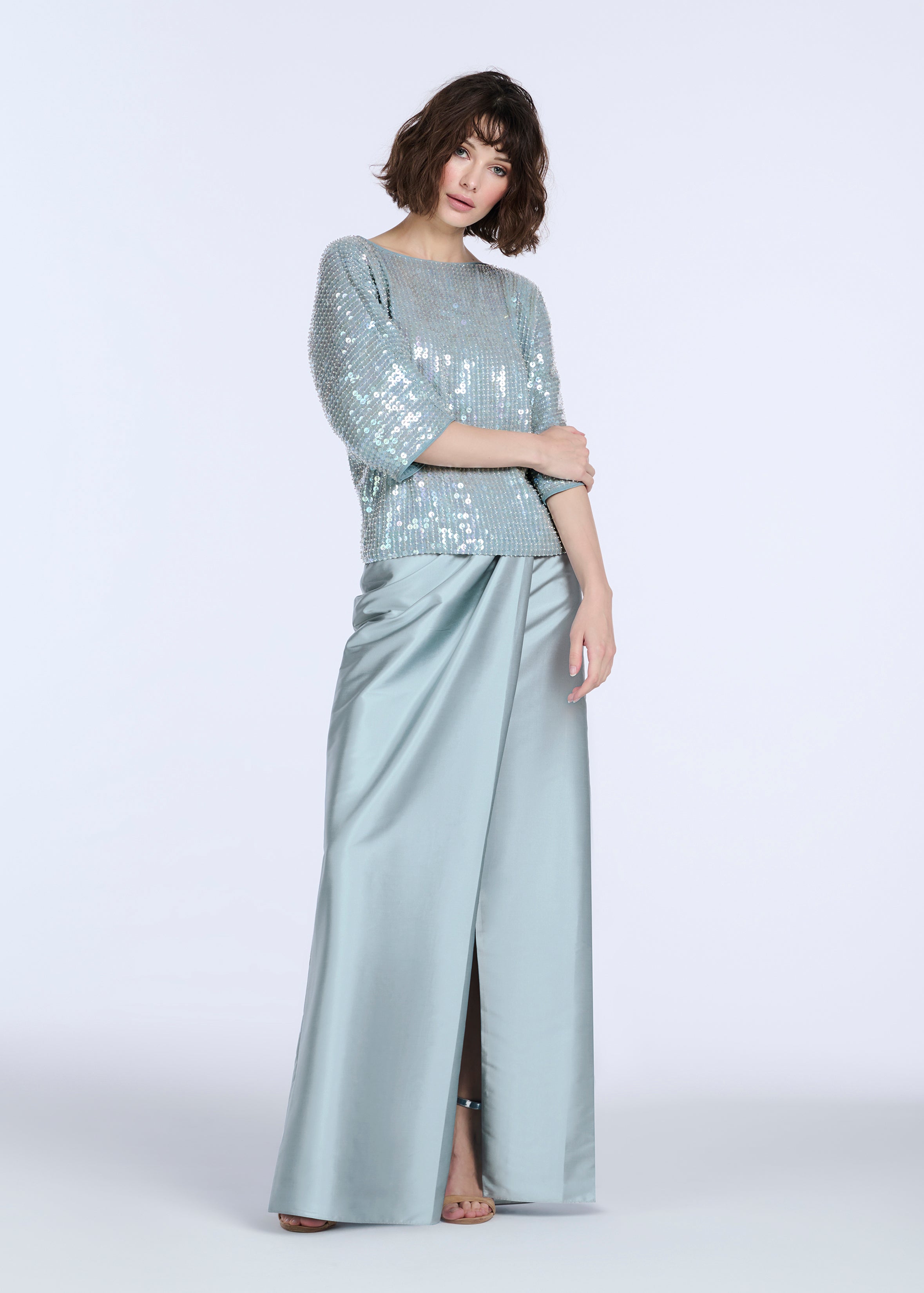 GLASS BEAD DOLMAN TOP LIGHT BLUE