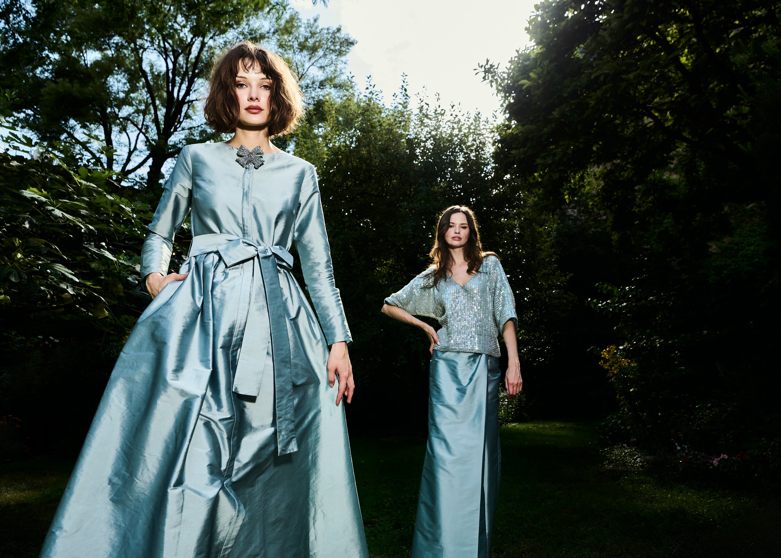 GLASS BEAD DOLMAN TOP LIGHT BLUE