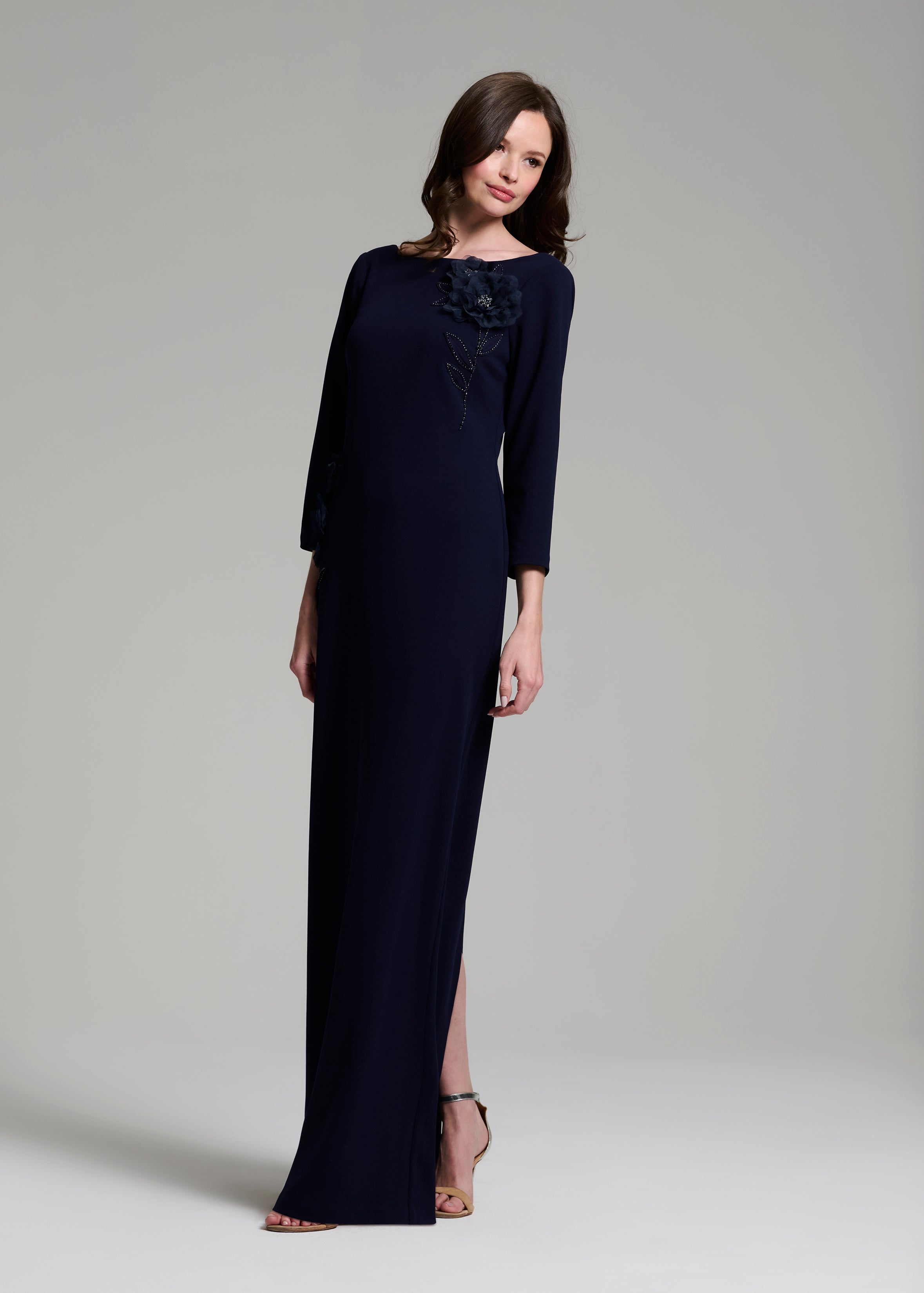 STRETCH CREPE 3/4 SLEEVE GOWN WITH ORGANZA APPLIQUE NAVY