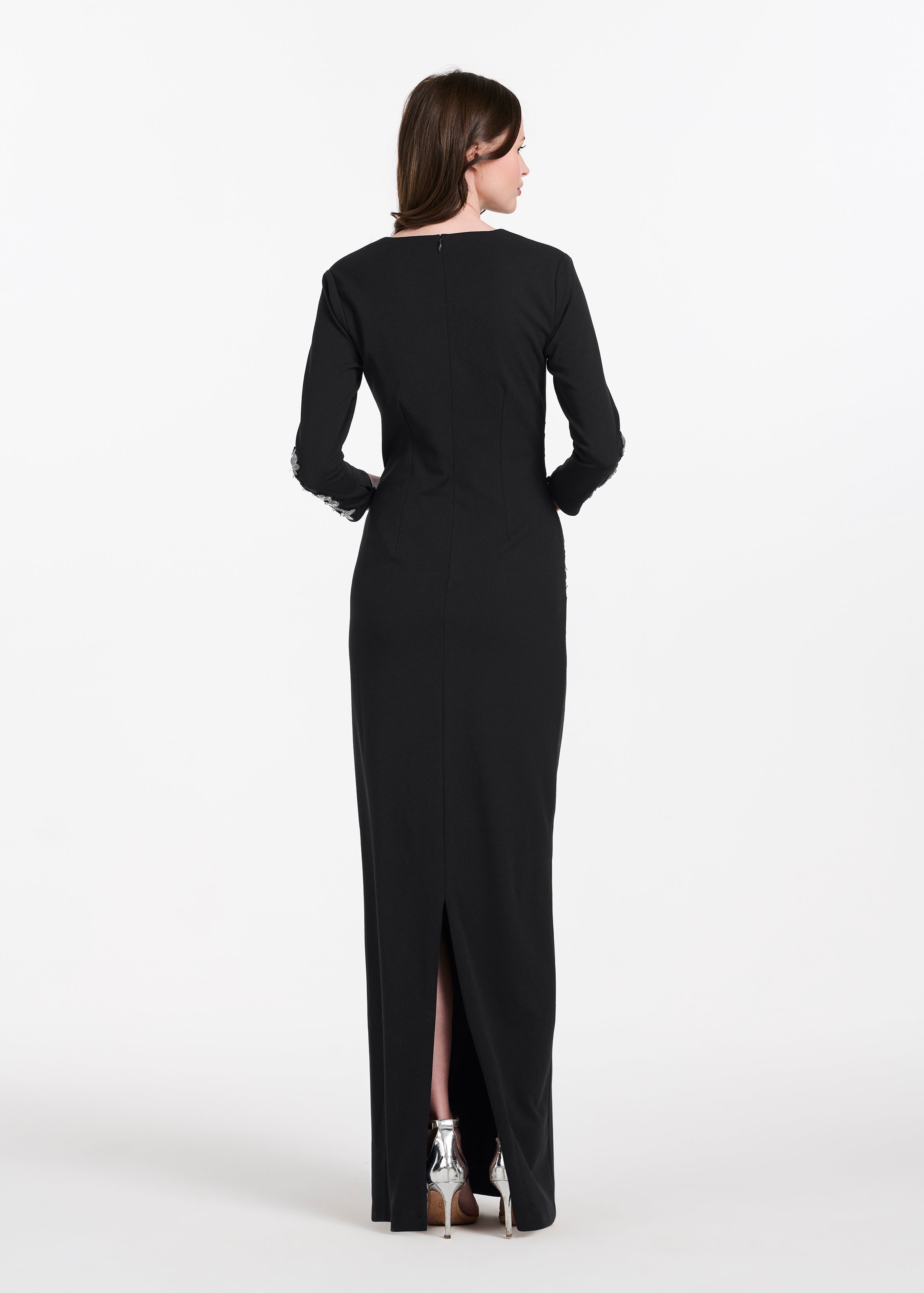 STRETCH CREPE VNECK WAIST APPLIQUE GOWN BLACK/SILVER