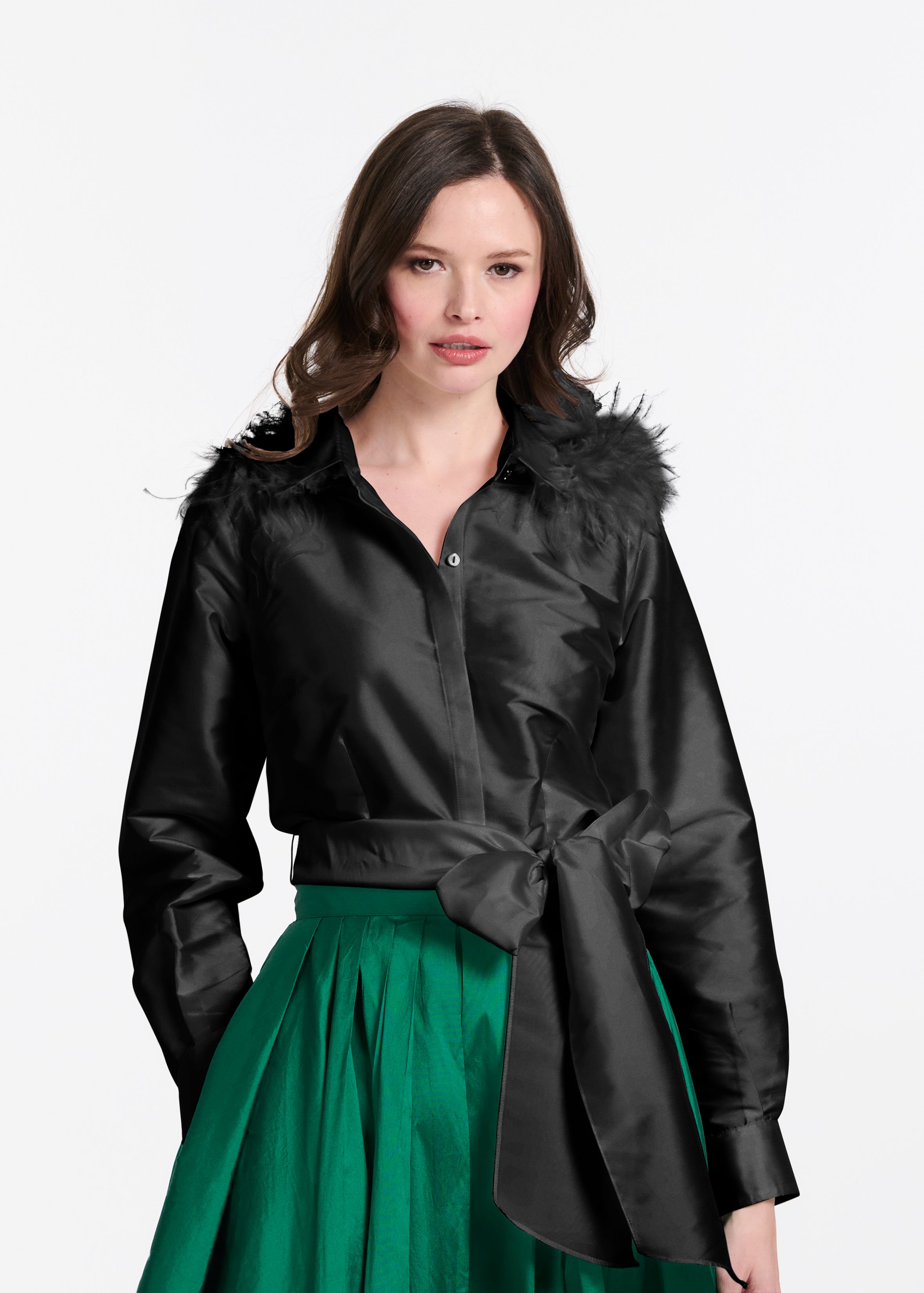 FEATHER SHOULDER BLOUSE BLACK