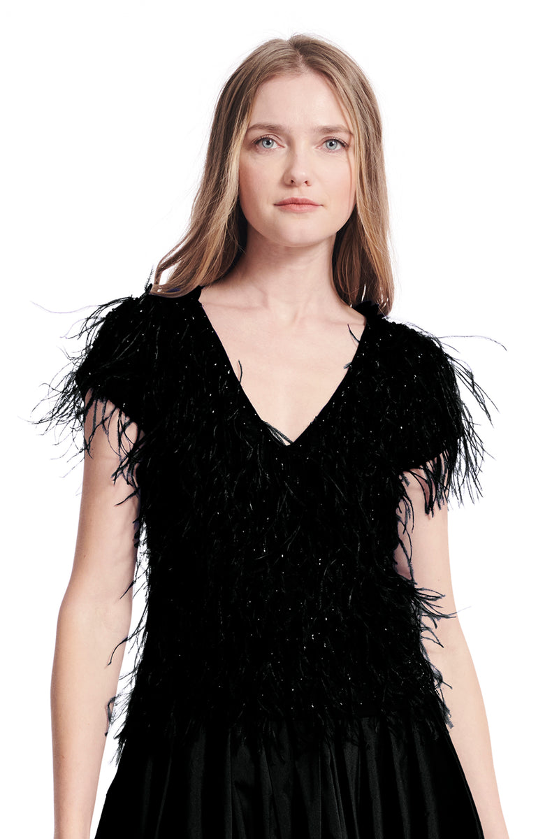 FEATHER V-NECK SHORT SLEEVE TEE - BLACK