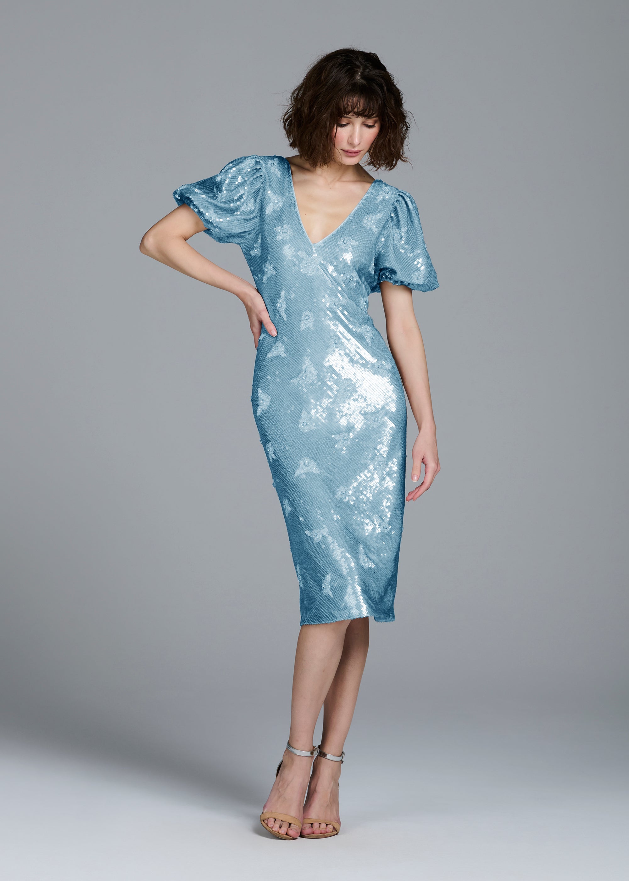 STRETCH SEQUIN FLORAL PUFF SLEEVE MIDI DRESS LIGHT BLUE