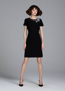 STRETCH CREPE SHORT SLEEVE COCKTAIL DRESS WITH CRYSTAL PEONY BLACK