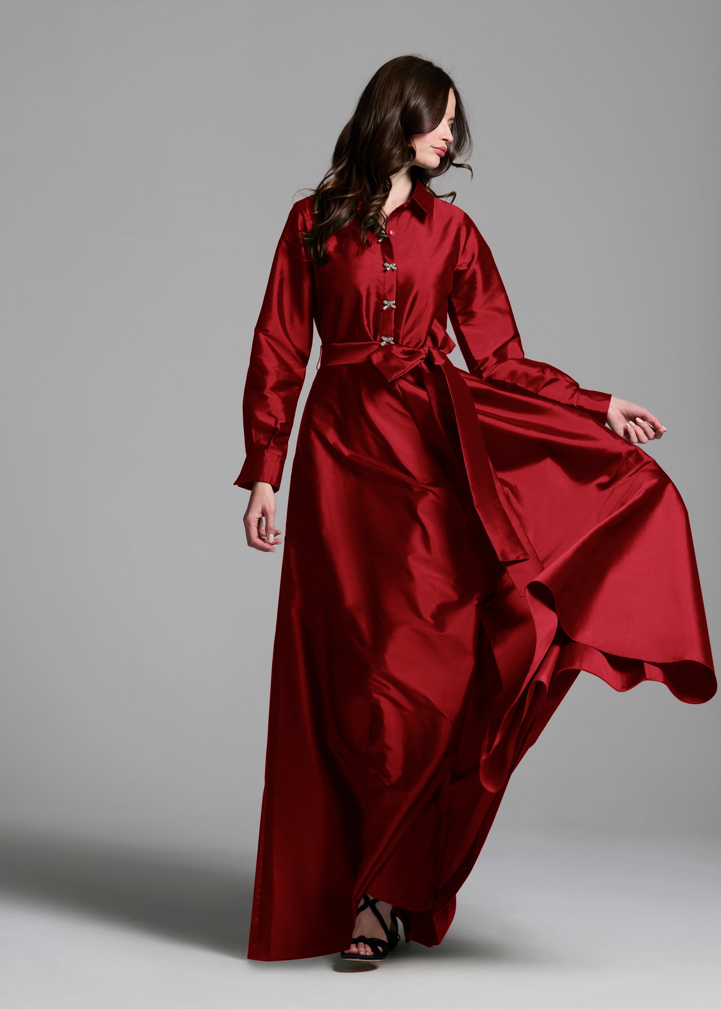 TAFFETA ALINE GOWN WITH CRYSTAL BUTTONS SILVER