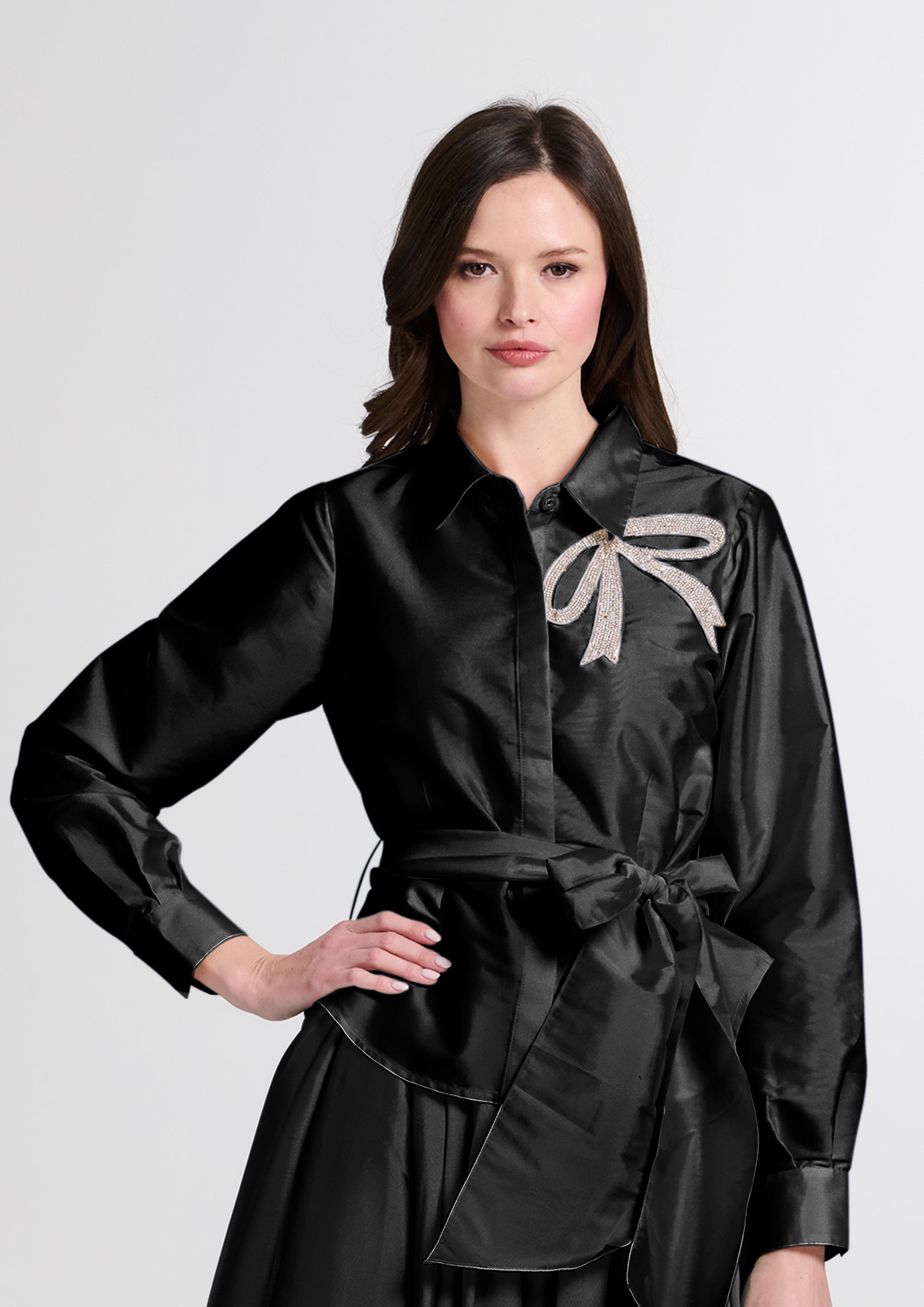CRYSTAL BOW APPLIQUE BLOUSE IN SOFT TAFFETA IVORY