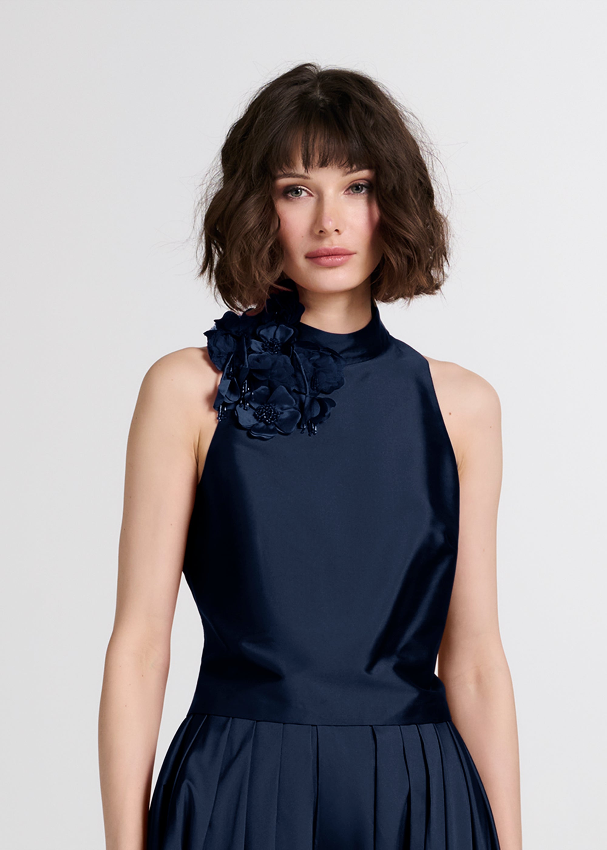 TAFFETA 3D APPLIQUÈ FLORAL SHELL NAVY