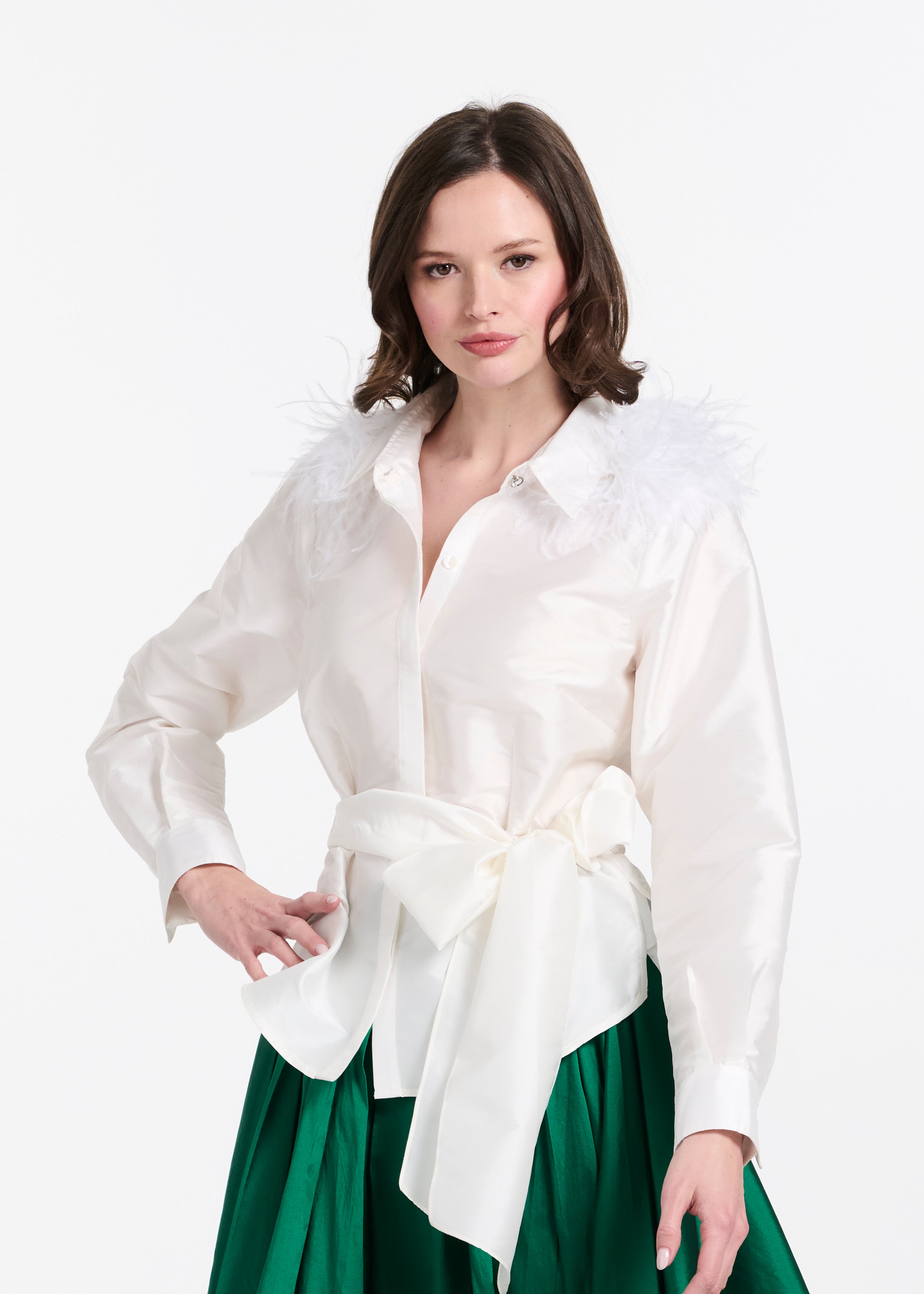 FEATHER SHOULDER BLOUSE BLACK
