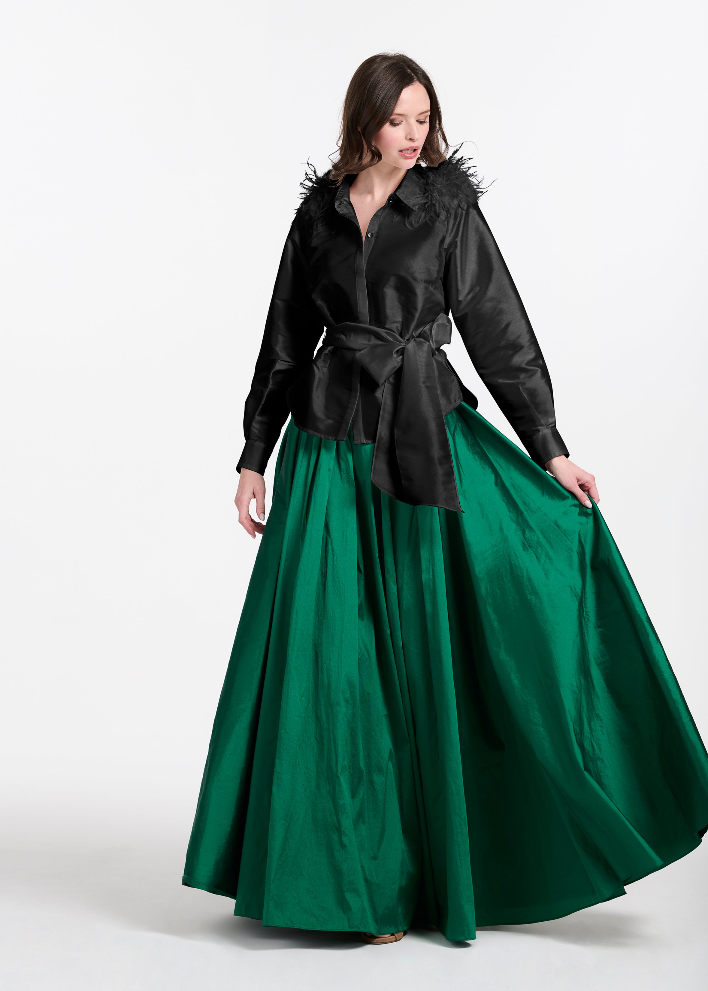 FEATHER SHOULDER BLOUSE BLACK