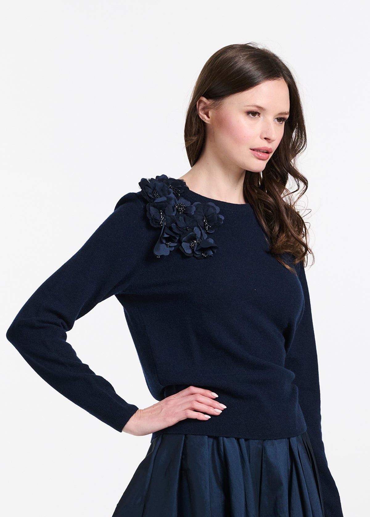 Cashmere Long Sleeve Sweater With Flowers- Navy